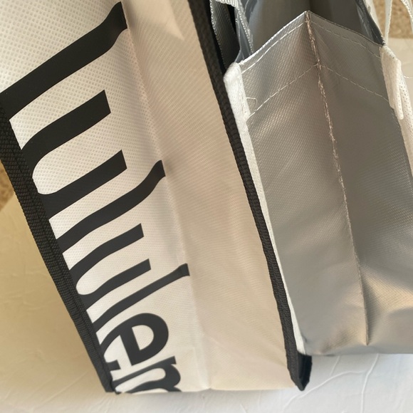 Lot (x2) Lululemon Reuseable Shopping Tote Bags Silver Small & Large Black, New - Picture 3 of 3